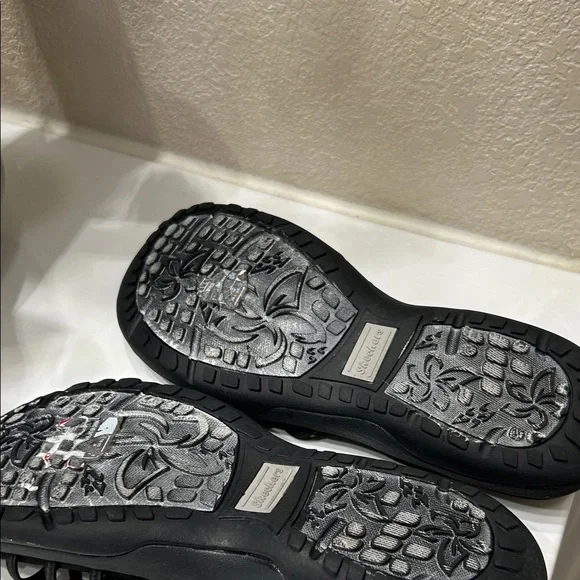 Skechers Women's Black Strappy Sandals - Picture 6 of 7